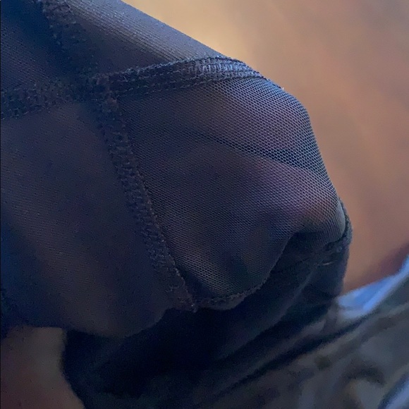 Yoga pants with mesh - Picture 2 of 2